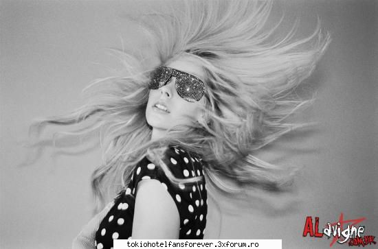 Avril Lavigne - LiveYourCrazyLife - [*Alte Formatii*]