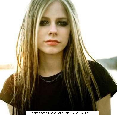 Avril Lavigne - O ador....este foarte frumoasa si canta super - [*Alte Formatii*]