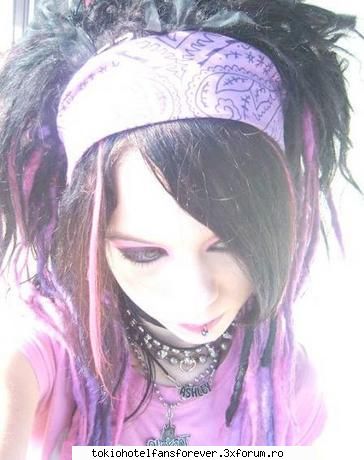 Emo Girls - am si eu cateva...asa mai multe ;) - [*Stilu`EMO*]
