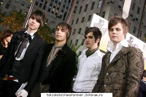 Panic!At The disco - P!ad este una dintre formatiile mele preferate - [*Alte Formatii*]