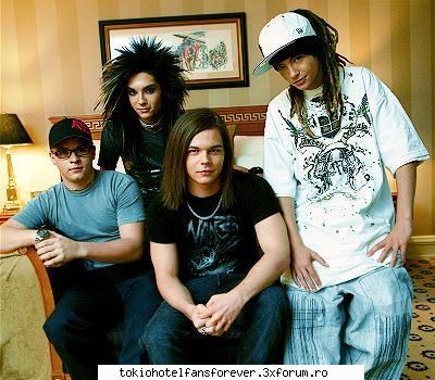 PoZe Cu ToKiO HoTeL - TH (ce mumos e Bill ) - [*Tokio Hotel*]