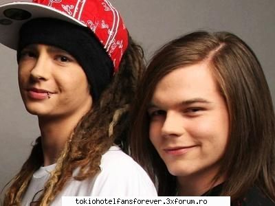 PoZe Cu ToKiO HoTeL - Punk_Princess - [*Tokio Hotel*]