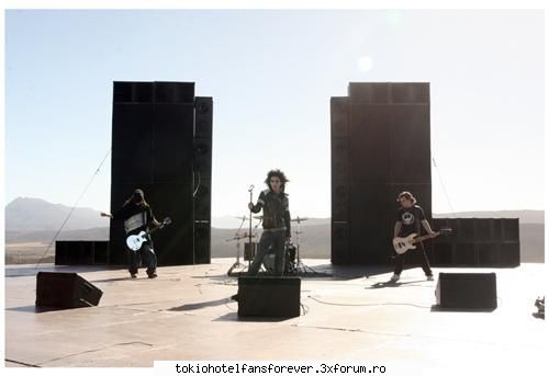 PoZe Cu ToKiO HoTeL - Punk_Princess - [*Tokio Hotel*]