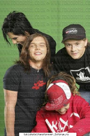 PoZe Cu ToKiO HoTeL - ...~*@yd@*~... - [*Tokio Hotel*]