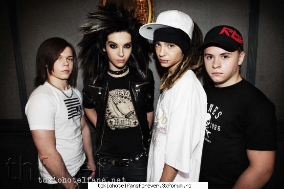 :nebun: poze cu tokio hotel