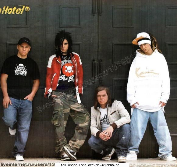 :rolleyes: poze cu tokio hotel