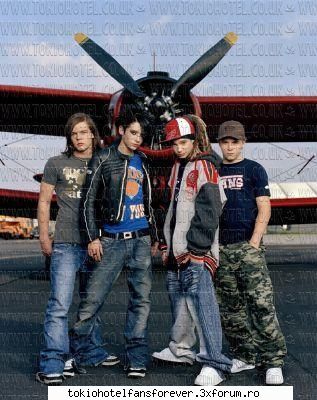 PoZe Cu ToKiO HoTeL - draguta_bianca95 - [*Tokio Hotel*]
