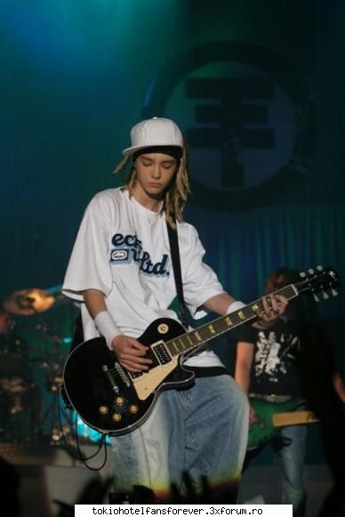 Poze qu Tom - dak poon o poza de doua ori ma scuzati, da totusi - [*Tom Kaulitz*]